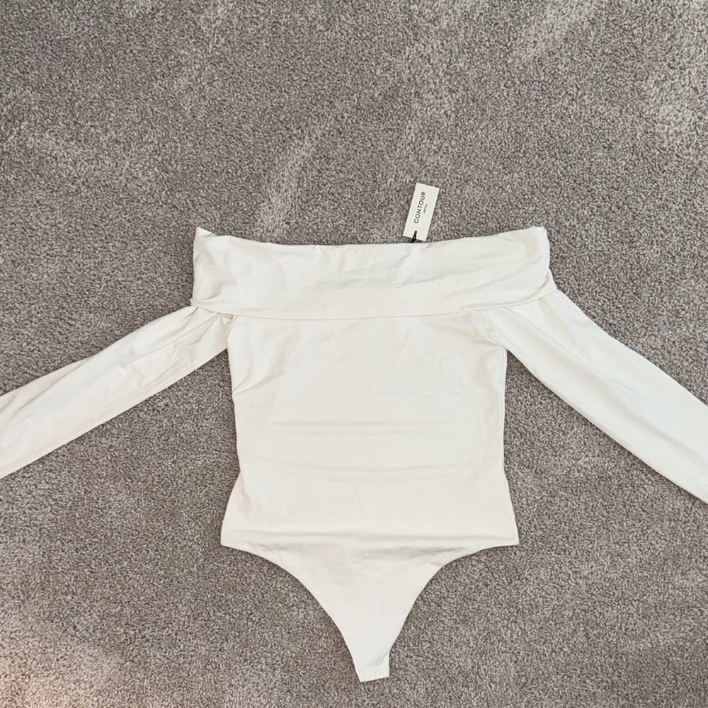 NWT ARITZIA white birch Off-Shoulder Bodysuit